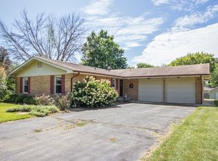 17 Durell Dr, Kankakee, IL 60901