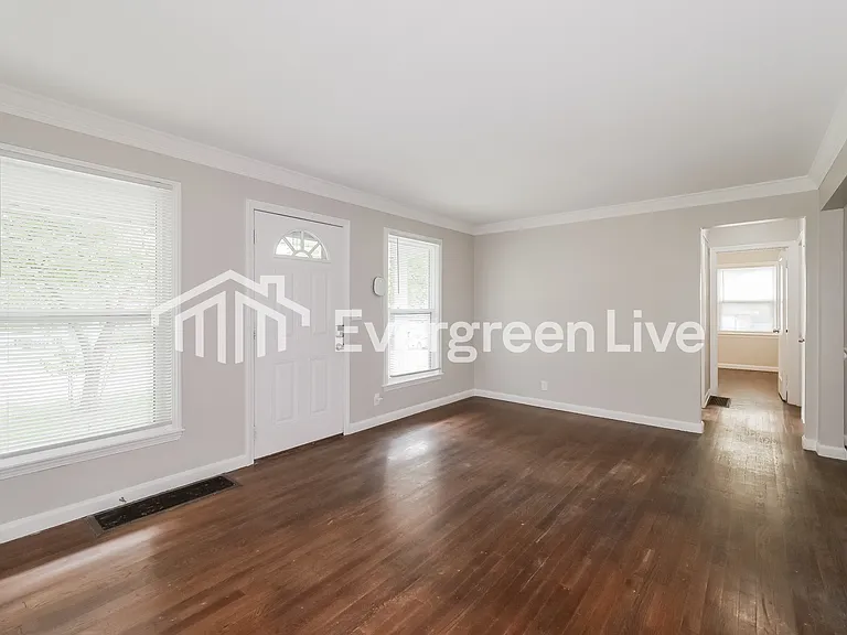 4416 Moats Ave E — Photo 3