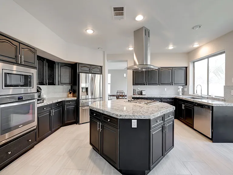 5 Chateau Whistler Ct — Photo 10