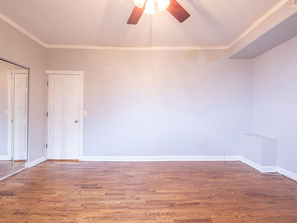 2nd image of 839 W Barry Ave APT 3A