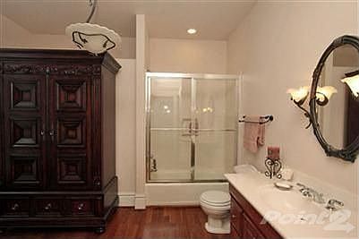 1st image of 127 Old Park Ave
