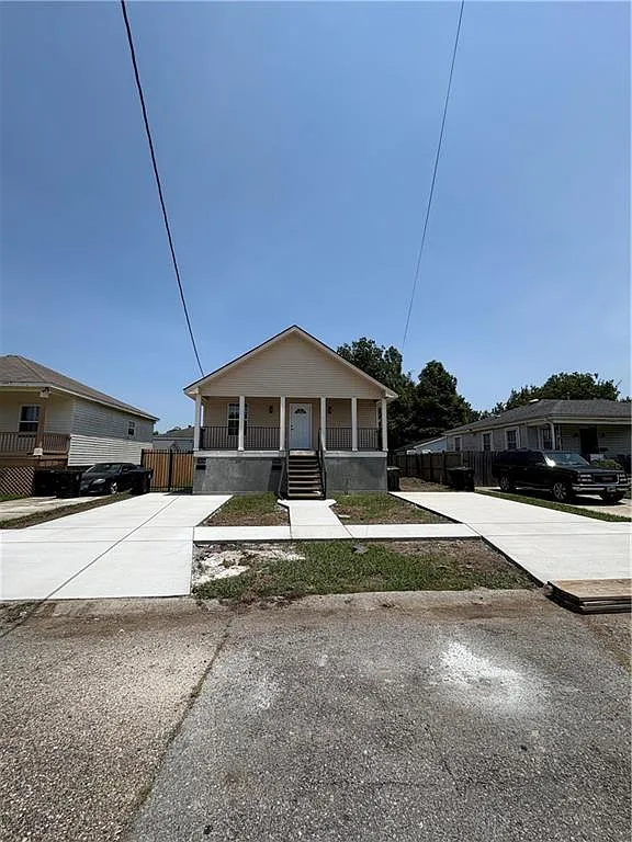 2 bed, 800 sqft, $1,400 — Photo 3