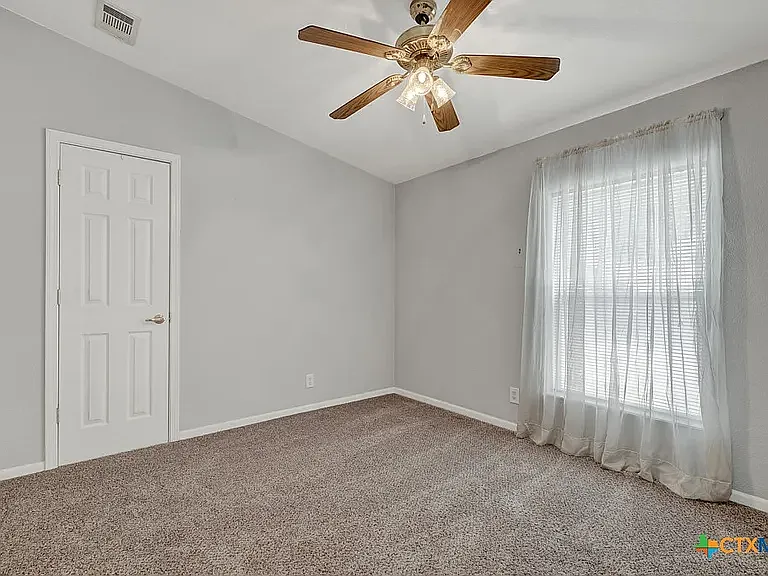 238 Global Dr — Photo 4