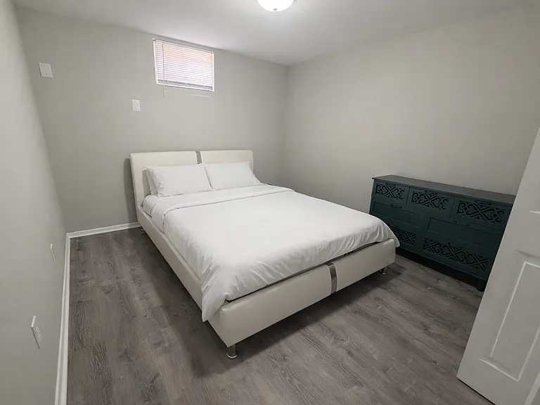 203 Wheaton Ct — Photo 13