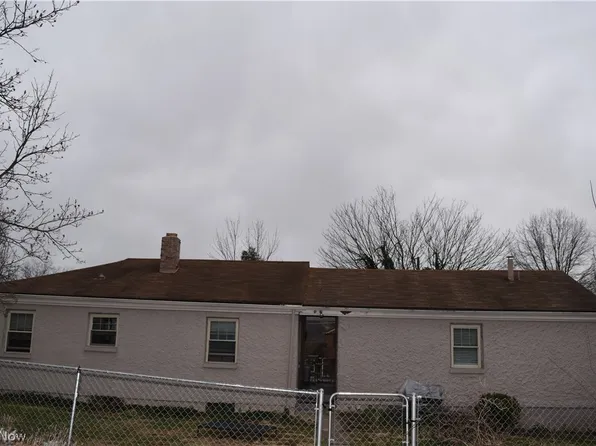 65141 Three Hills Dr, Bellaire, OH 43906