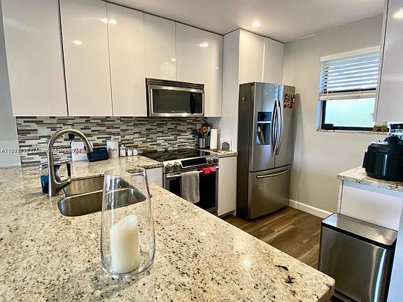3rd image of 15706 E Waterside Cir APT 205