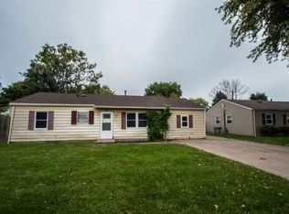 2806 W 70th St, Davenport, IA 52806