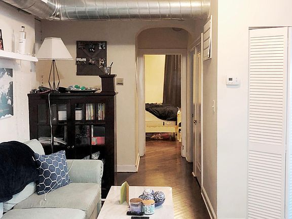 4th image of 3325 N Lakewood Ave #23