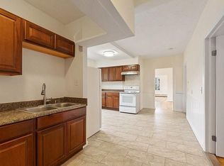 56 Catharine St #3, Worcester, MA 01605