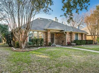 1925 Crestside Cir, Carrollton, TX 75007