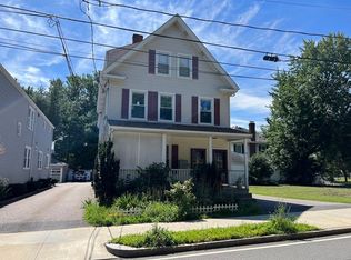 76 Austin St APT 1, Newtonville, MA 02460