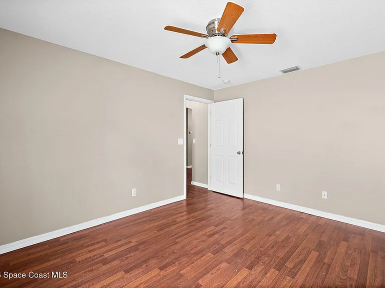 2467 Deercroft Dr — Photo 38