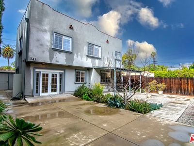 743 N Las Palmas Ave, Los Angeles, CA, 90038