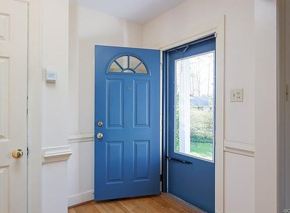 3rd image of 1208 Old Nelson Hill Ave