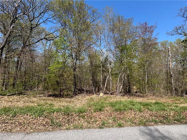 5 Devonshire Dr, Bella Vista, AR 72715