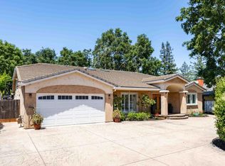 1320 Oakhurst Ave, Los Altos, CA 94024