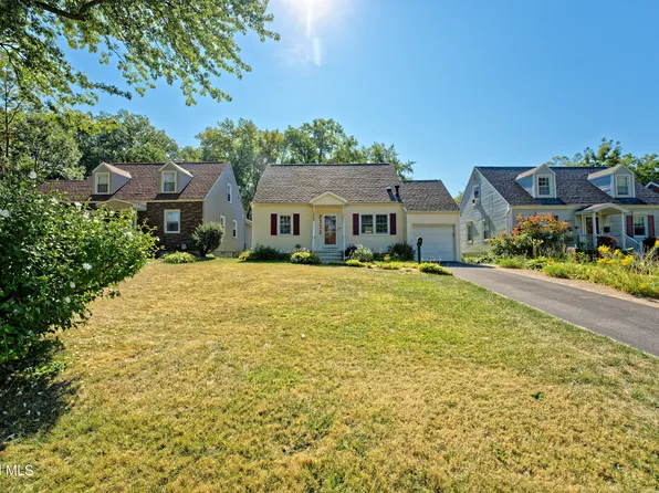 2332 Niskayuna Drive, Niskayuna, NY 12309