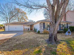 1317 Huntsmoor Rd, Sherwood, AR 72120