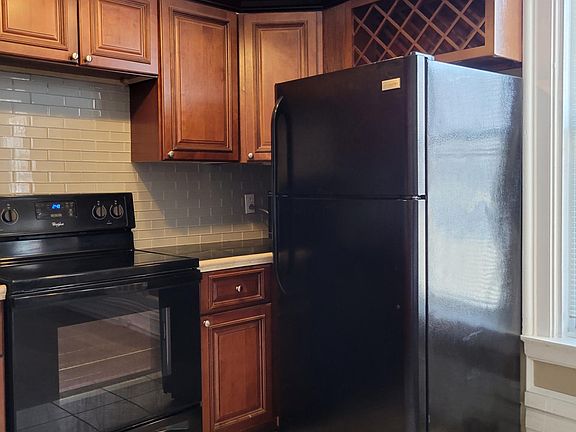 3rd image of 520 W Ferry St APT 2