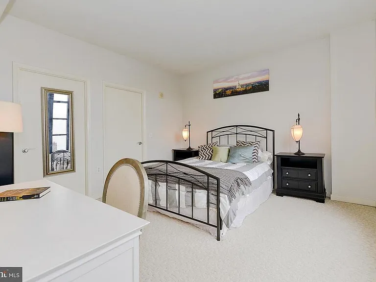 437 New York Ave NW #505 — Photo 8