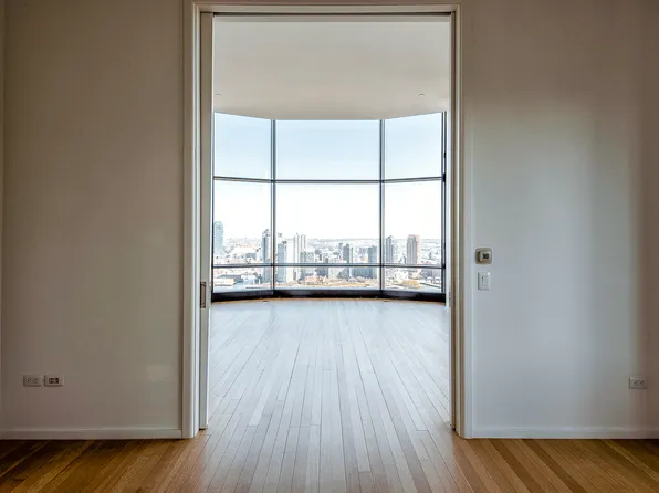 50 United Nations Plaza image 5 of 30