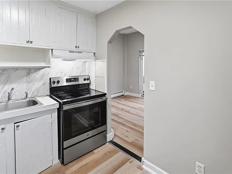82 Pond St #3 — Photo 6