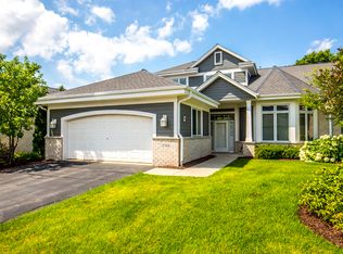 17160 Lake Rd, Brookfield, WI 53005