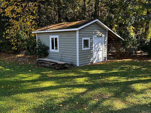 2nd image of 204 Avalon Lane