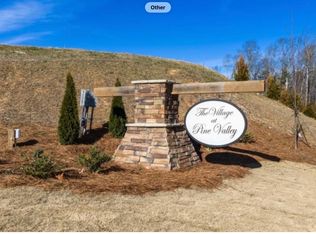 1821 Meadow Green Cir #1821, Gainesville, GA 30501