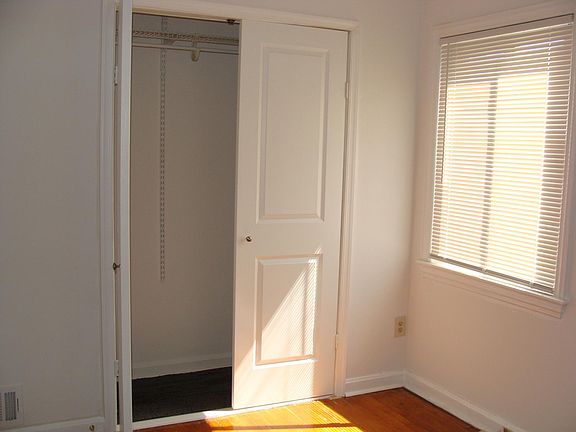 2nd image of 5644 Fenwick Dr