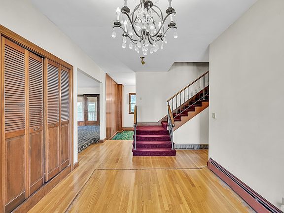 3rd image of 143 Withington Rd