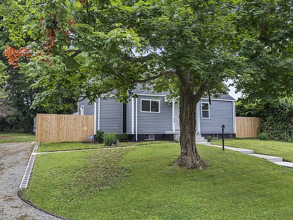 3rd image of 33 Bon Haven Ave