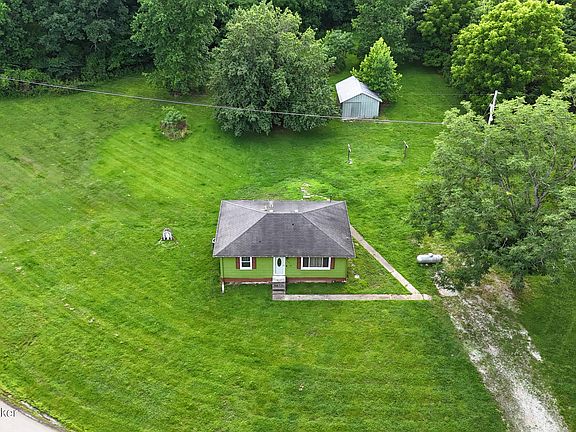 4th image of 1303 Clarktown Rd