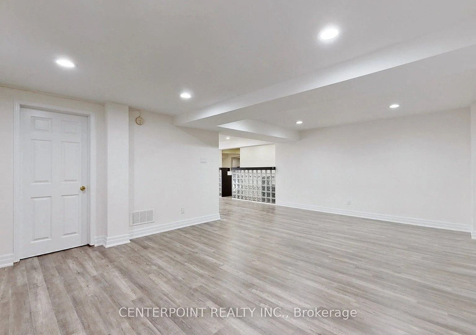 2 bed, $1,900 — Photo 3