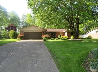 4129 Hazy Ln, Greenwood, IN