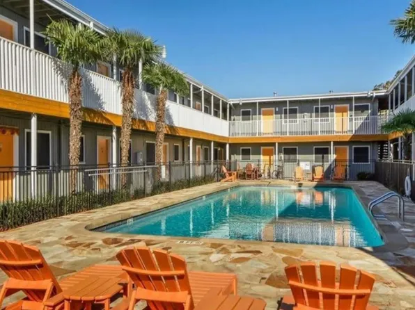 2401 Manor Rd APT 124, Austin, TX 78722