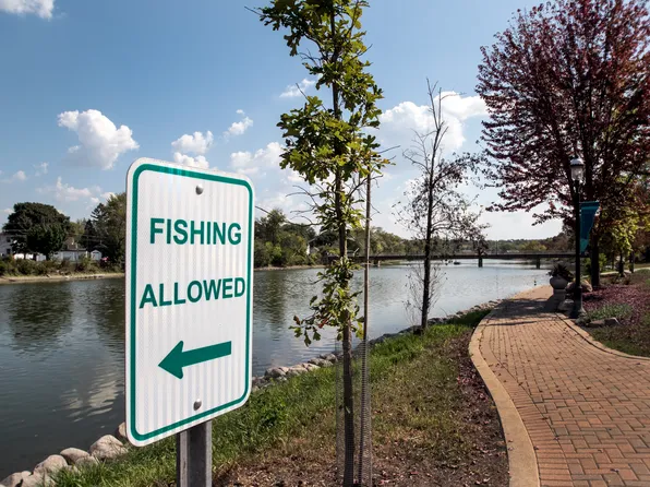 RiverWalk Apartments, 502-572 Lincoln Ave #2B-1Ba, Dundee, IL 60118