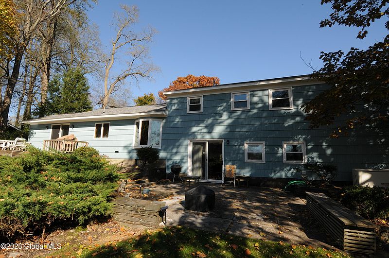 2nd image of 4 Haviland Drive