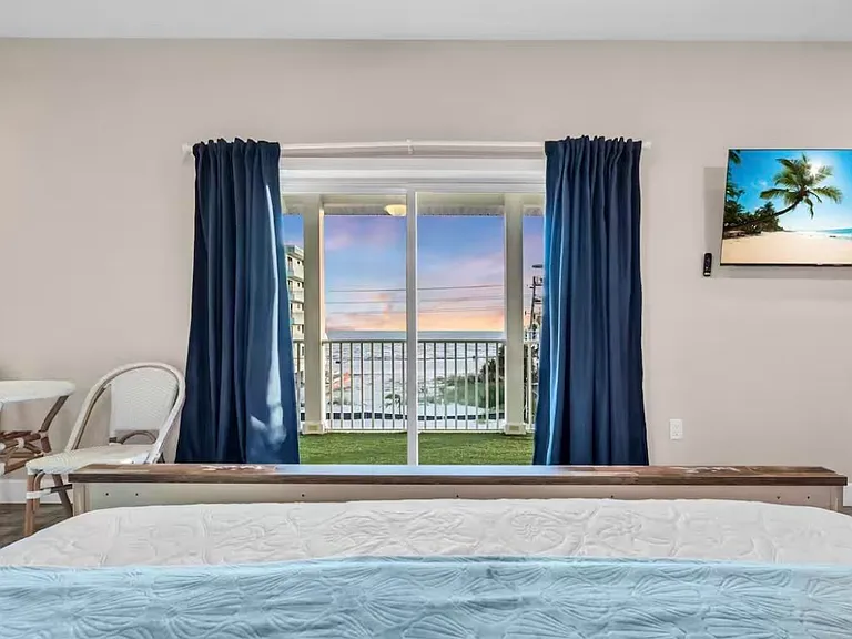 14133 Gulf Blvd — Photo 18
