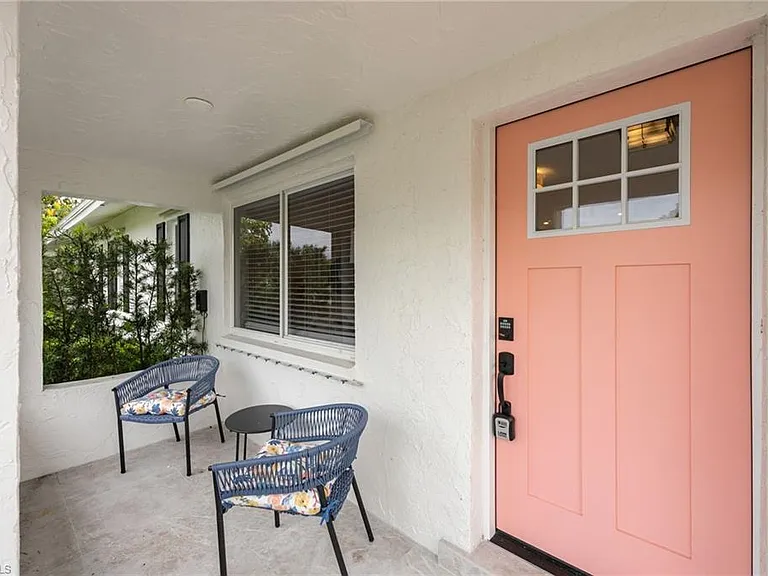 4525 Fluvia Ave — Photo 4