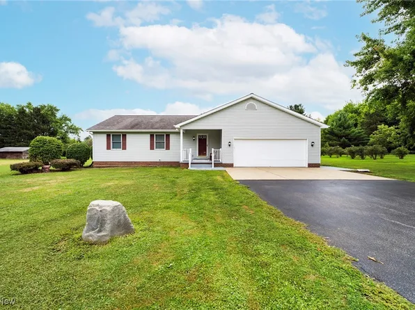 6148 Youngstown Kingsville Rd, Cortland, OH 44410