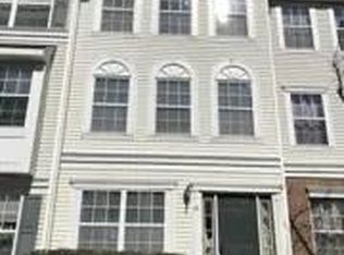 43 Giera Ct, Parlin, NJ 08859