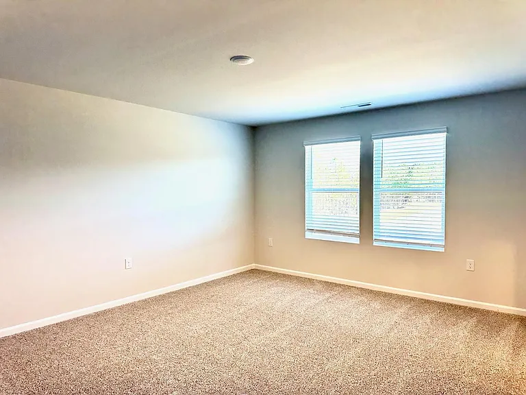 902 Crow Branch Dr — Photo 8