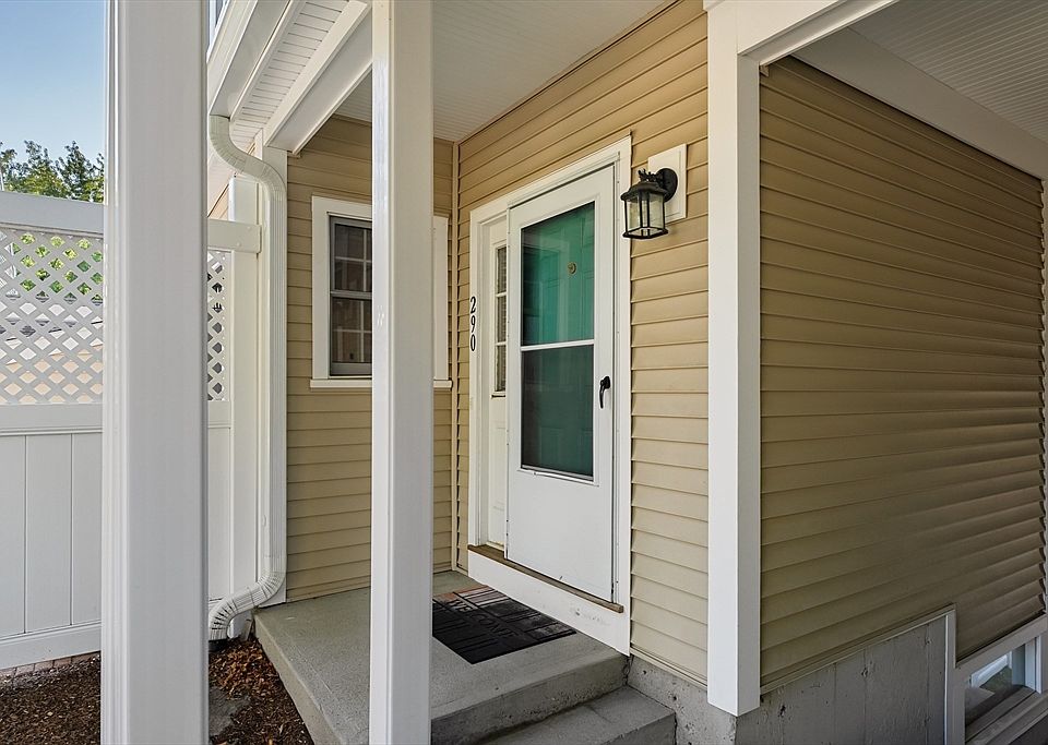 1st image of 290 Allerton Commons Ln #290