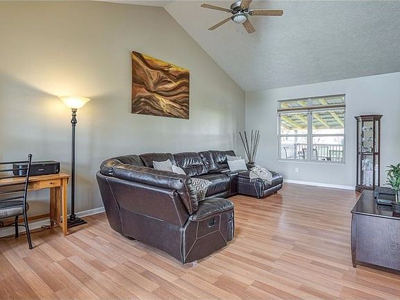 4th image of 9251 Sawgrass Dr