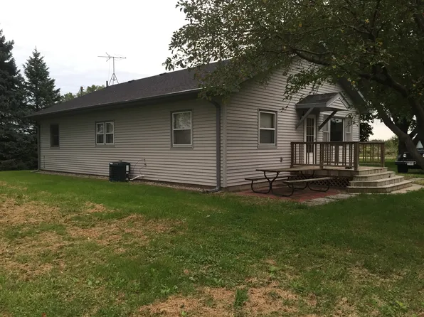 2965 County Road 28, Morse Bluff, NE 68648