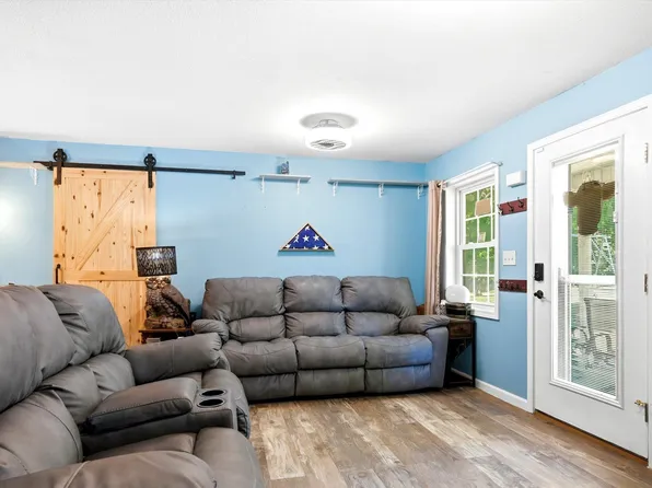 413 Osage St, Carbondale, KS 66414