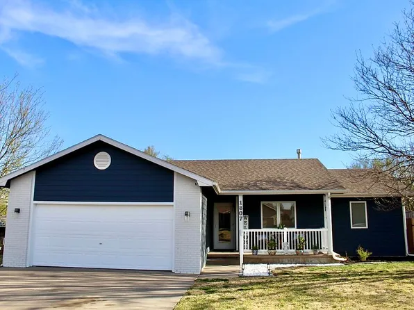 1807 Apache Rd, Dodge City, KS 67801