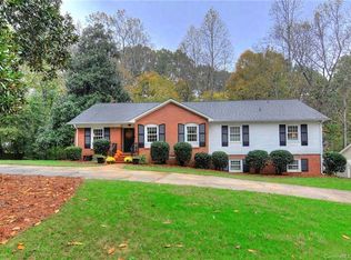 4242 Denbigh Dr, Charlotte, NC 28226