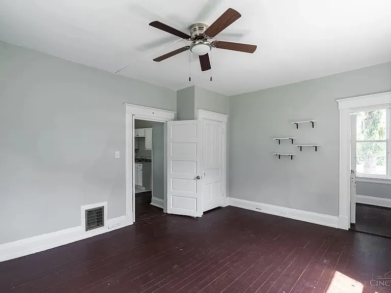 3947 Cass Ave — Photo 9